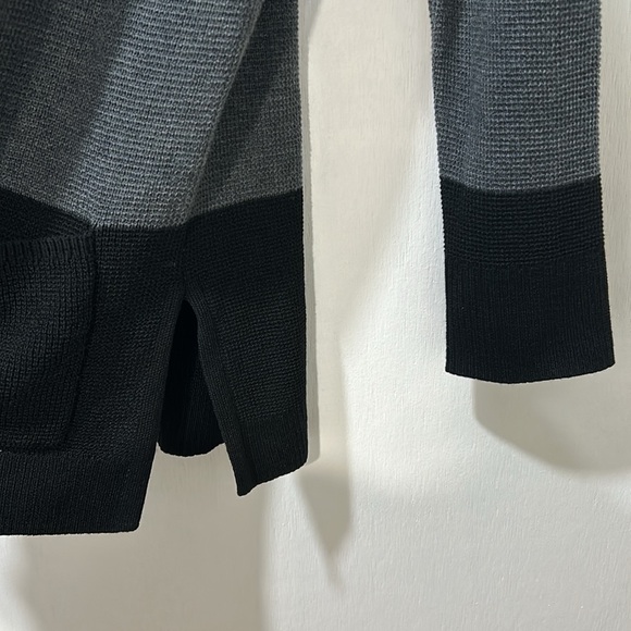 VINCE CAMUTO SWEATER LONG SCOOP NECK SLEEVE SIZE SMALL - Picture 8 of 9